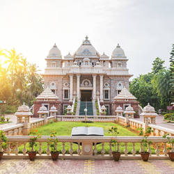 Rent car with driver in Chennai for local